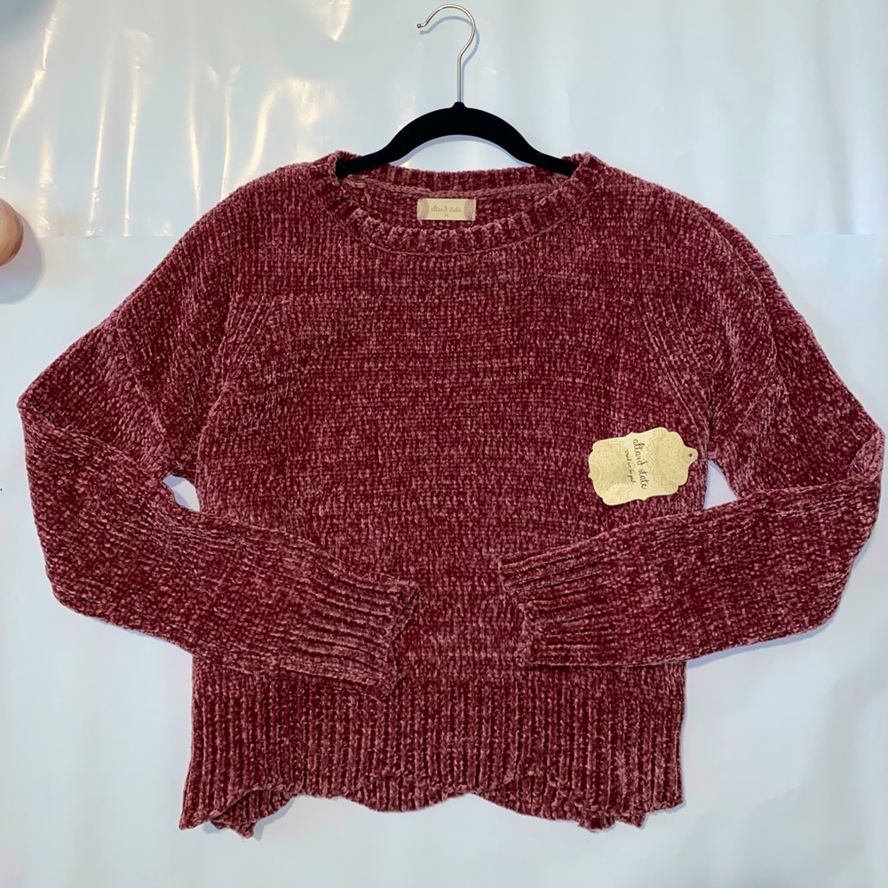 Altar’d State Vintage Rose Sweater Size Medium